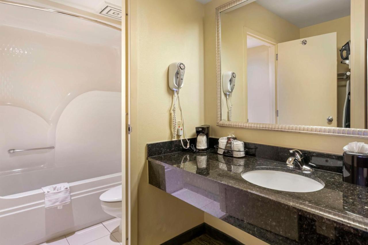 Best Western Mcallen Medical Center Extérieur photo